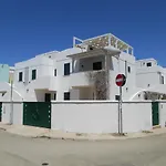 Ferienhaus White Fronte Mare Baia