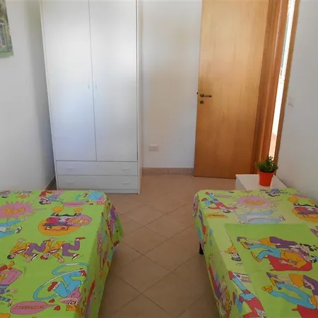 White Fronte Mare Baia Tatil Evi