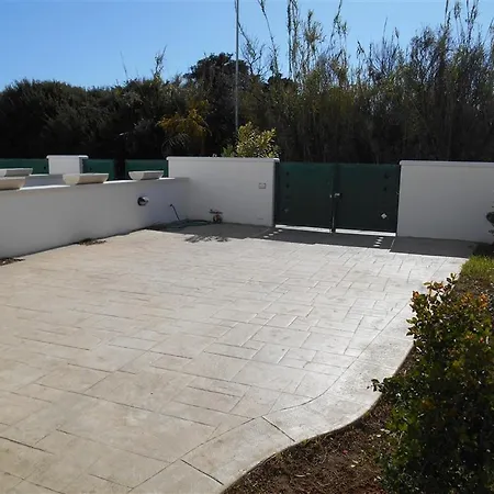 White Fronte Mare Baia Tatil Evi *
